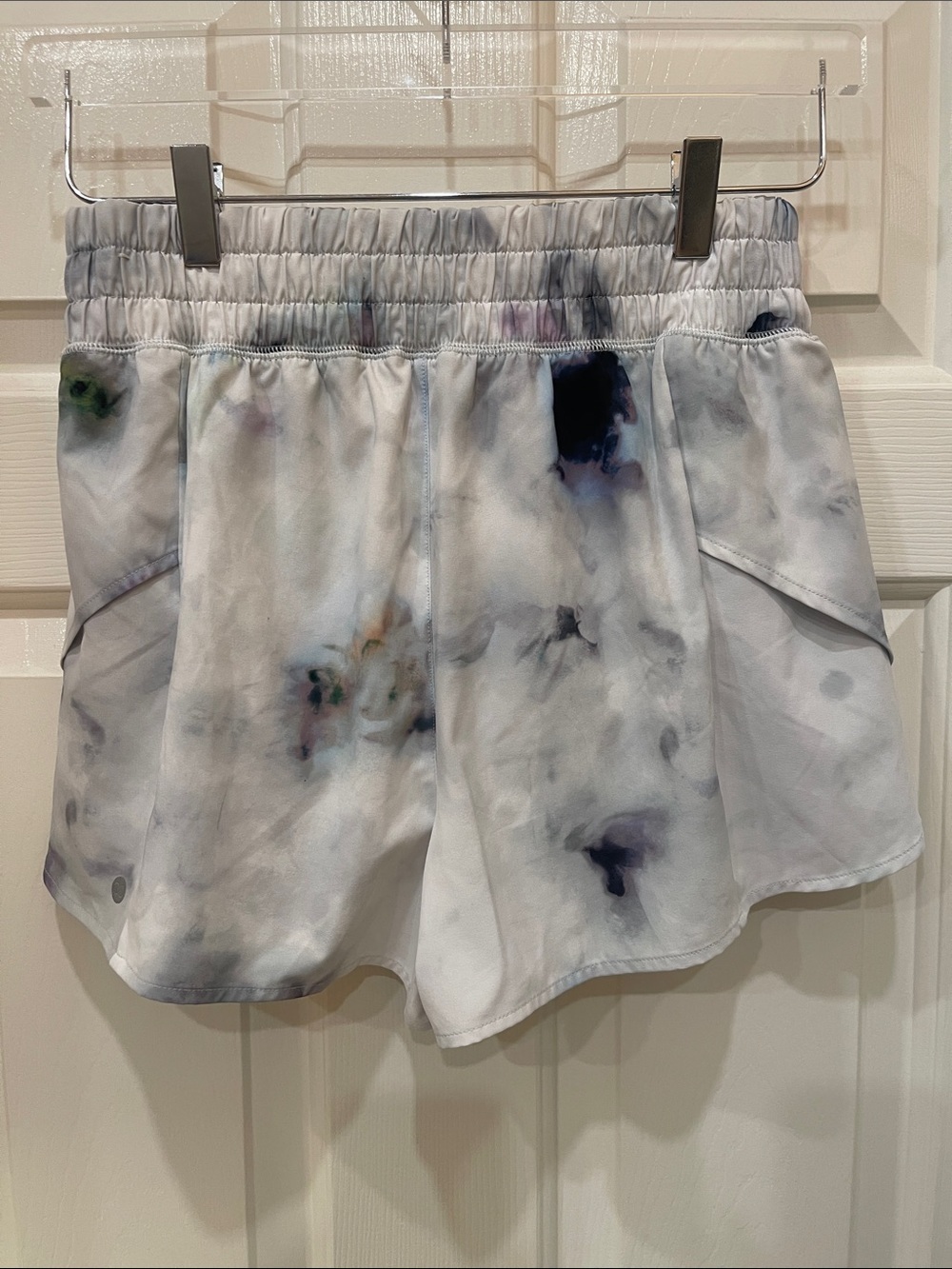 CALIA- Women’s White Gray Tie-Dye Athletic Shorts S:S - Picture 3 of 5